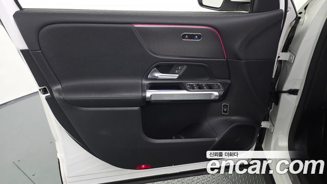 Mercedes-Benz EQB EQB300 4MATIC AMG Line