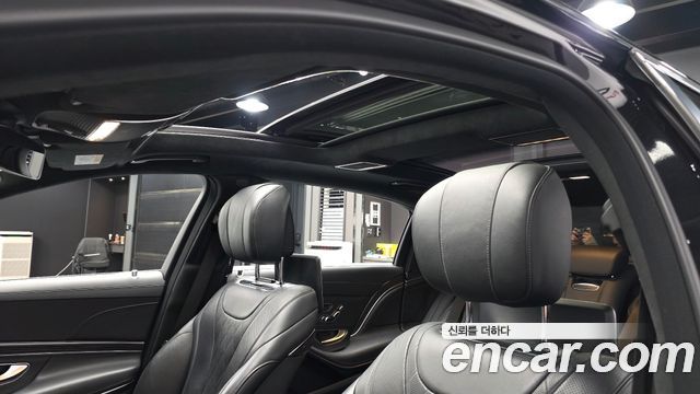 Mercedes-Benz S-Class Maybach S560 4MATIC