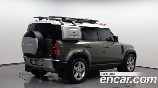 Land Rover Defender 110 D240 SE
