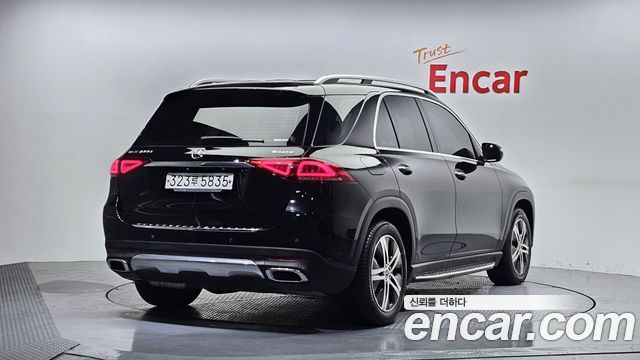 Mercedes-Benz GLE-Class GLE300d 4MATIC