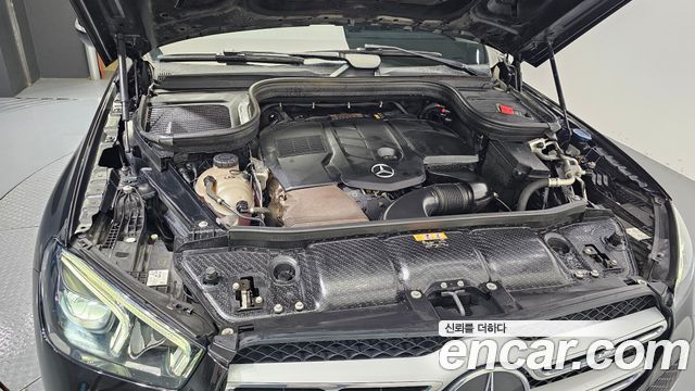 Mercedes-Benz GLE-Class GLE300d 4MATIC