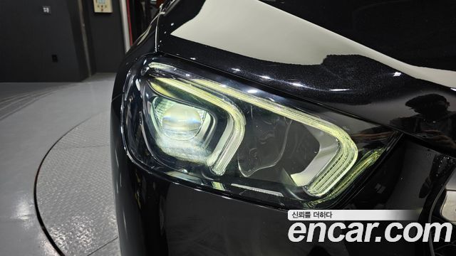 Mercedes-Benz GLE-Class GLE300d 4MATIC