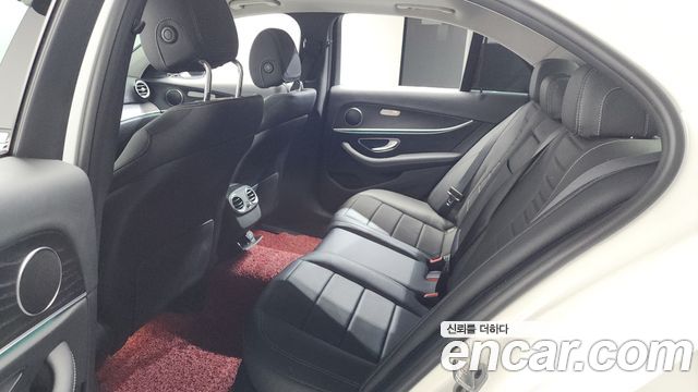 Mercedes-Benz E-Class E220d 4MATIC Avantgarde