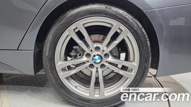 BMW 3-Series 320i M Sport