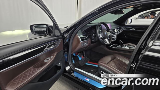 BMW 7-Series 740d xDrive M Sport