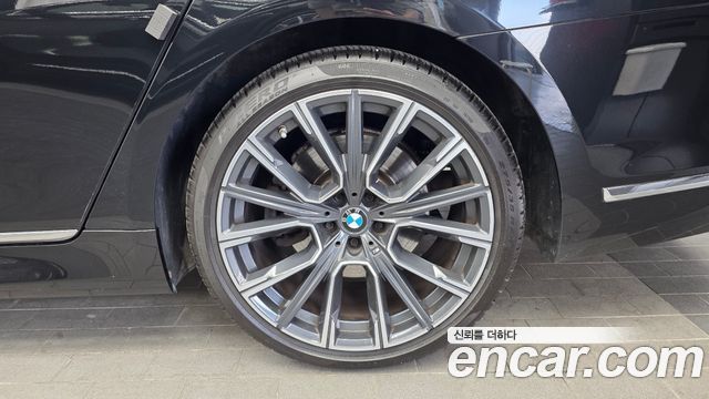 BMW 7-Series 740d xDrive M Sport