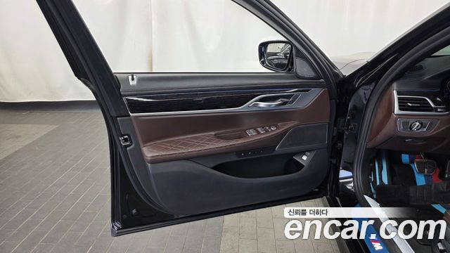 BMW 7-Series 740d xDrive M Sport