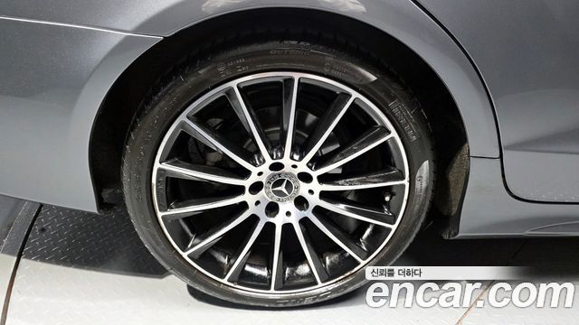 Mercedes-Benz CLS-Class CLS250 d 4MATIC AMG Line