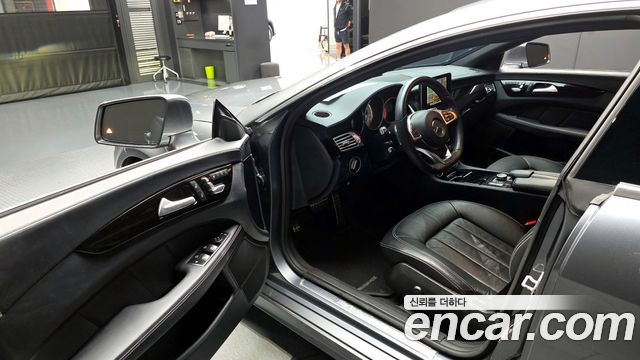 Mercedes-Benz CLS-Class CLS250 d 4MATIC AMG Line