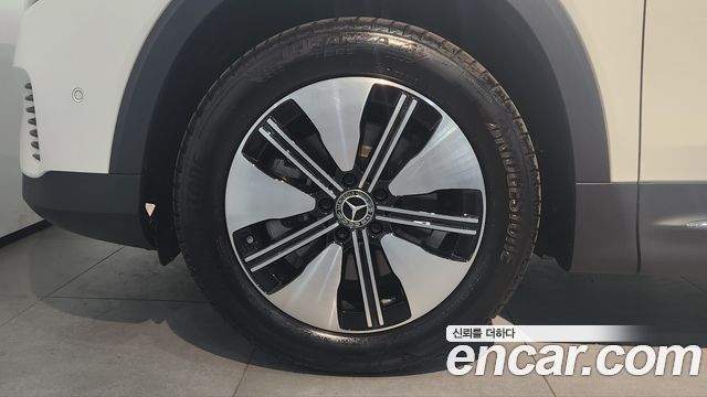 Mercedes-Benz EQB EQB300 4MATIC Progressive