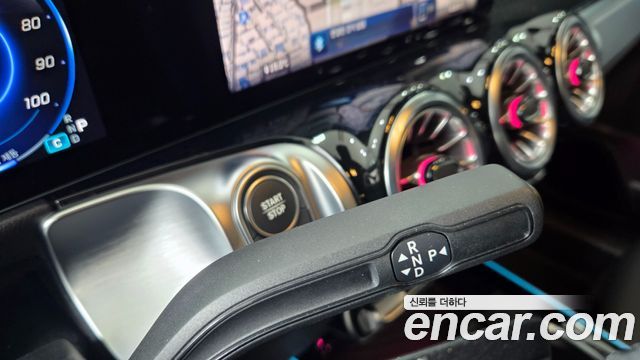 Mercedes-Benz EQB EQB300 4MATIC Progressive