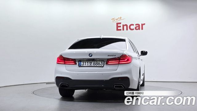 BMW 5-Series 530e M Sport