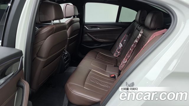 BMW 5-Series 530e M Sport