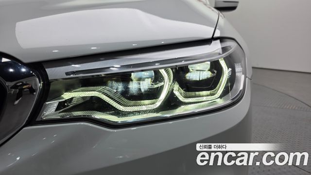 BMW 5-Series 530e M Sport