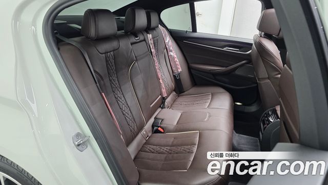 BMW 5-Series 530e M Sport
