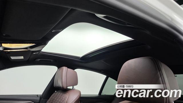 BMW 5-Series 530e M Sport
