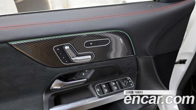 Mercedes-Benz GLB-Class AMG GLB35 4MATIC