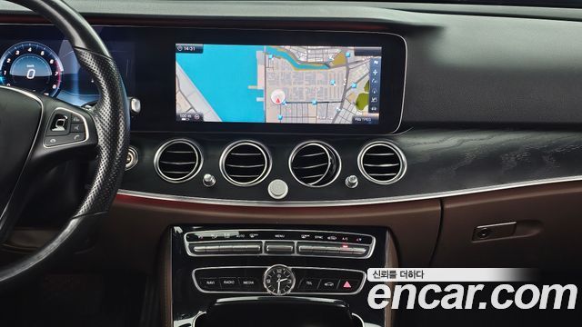 Mercedes-Benz E-Class E300 Avantgarde