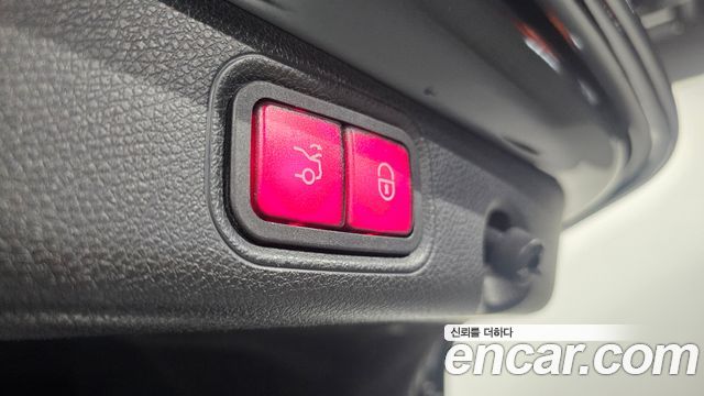 Mercedes-Benz E-Class E300 Avantgarde