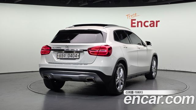 Mercedes-Benz GLA-Class GLA200 d