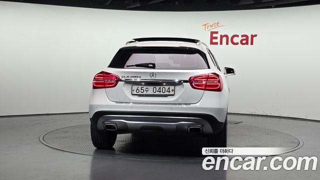 Mercedes-Benz GLA-Class GLA200 d