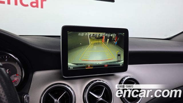 Mercedes-Benz GLA-Class GLA200 d