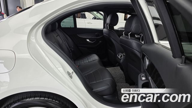 Mercedes-Benz C-Class C220 d 4MATIC AMG Line