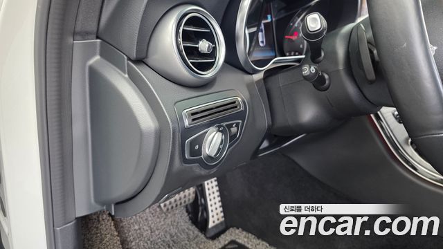 Mercedes-Benz C-Class C220 d 4MATIC AMG Line