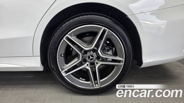 Mercedes-Benz C-Class C220 d 4MATIC AMG Line