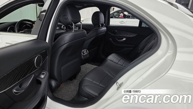 Mercedes-Benz C-Class C220 d 4MATIC AMG Line