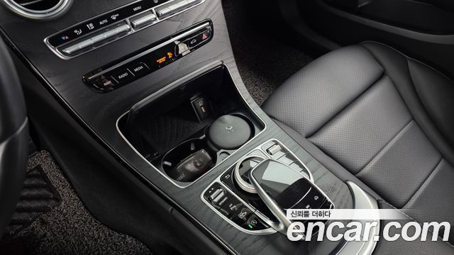 Mercedes-Benz C-Class C220 d 4MATIC AMG Line