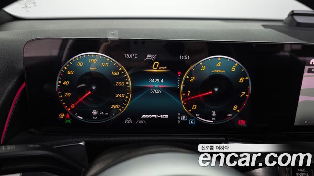 Mercedes-Benz GLB-Class AMG GLB35 4MATIC