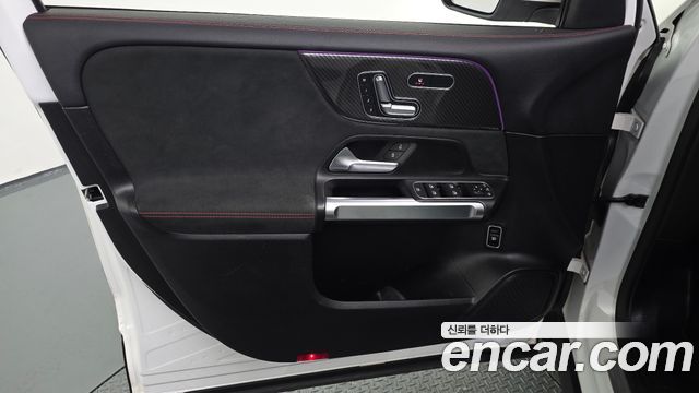 Mercedes-Benz GLB-Class AMG GLB35 4MATIC