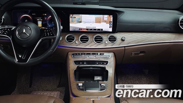 Mercedes-Benz E-Class E300e 4MATIC Exclusive
