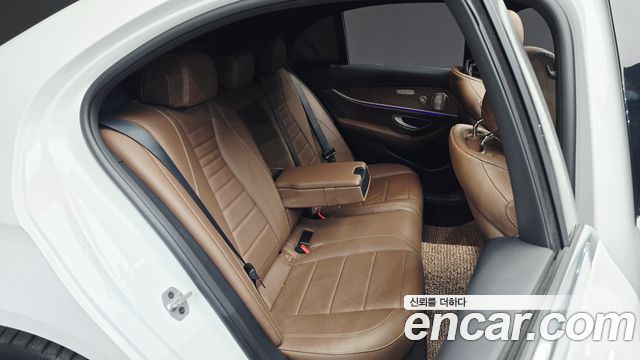 Mercedes-Benz E-Class E300e 4MATIC Exclusive