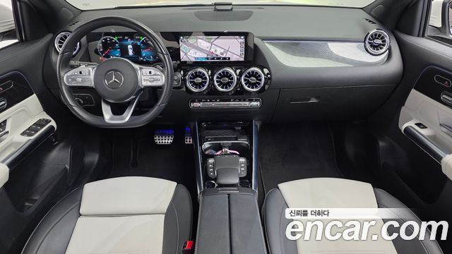Mercedes-Benz GLA-Class GLA220