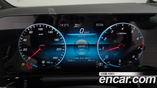 Mercedes-Benz GLA-Class GLA220