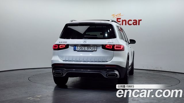 Mercedes-Benz GLB-Class GLB250 4MATIC