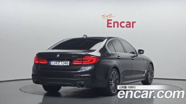 BMW 5-Series 530i M Sport Package Plus