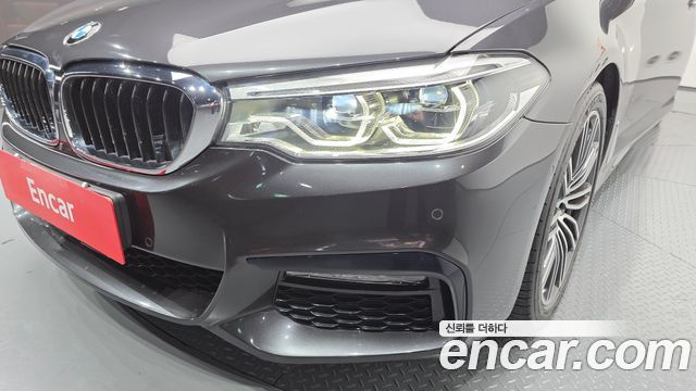 BMW 5-Series 530i M Sport Package Plus