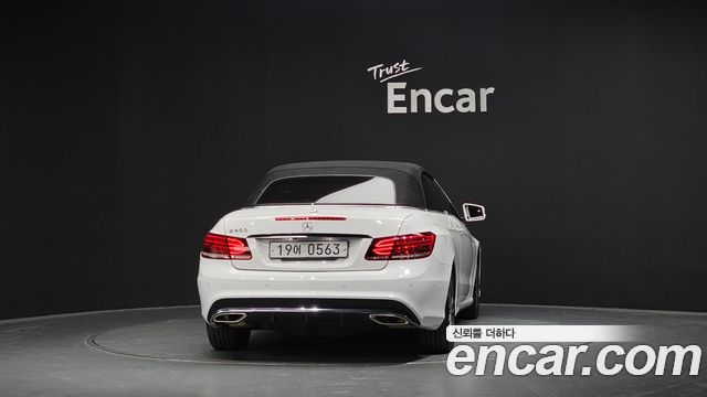 Mercedes-Benz E-Class E200 Cabriolet