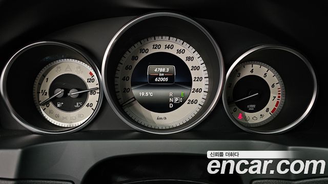 Mercedes-Benz E-Class E200 Cabriolet