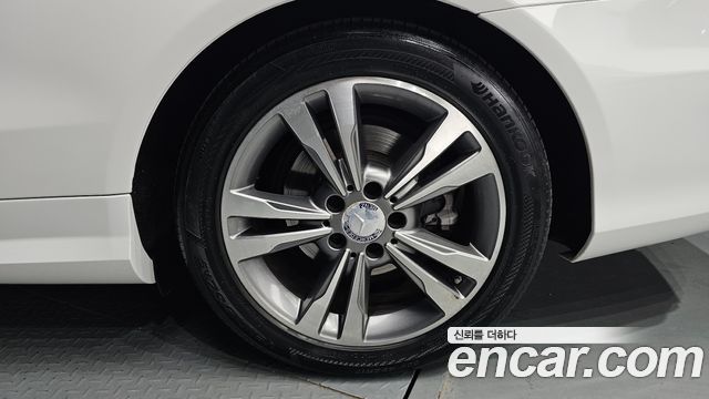 Mercedes-Benz E-Class E200 Cabriolet