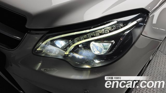 Mercedes-Benz E-Class E200 Cabriolet