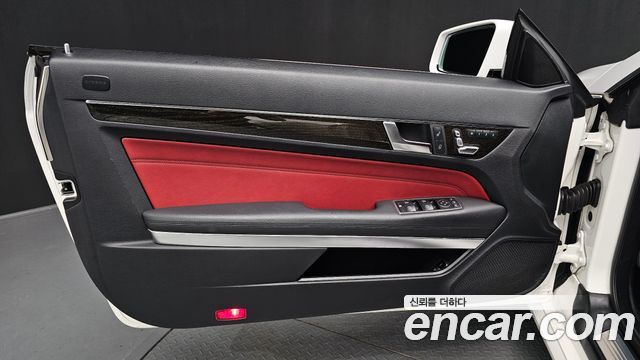 Mercedes-Benz E-Class E200 Cabriolet