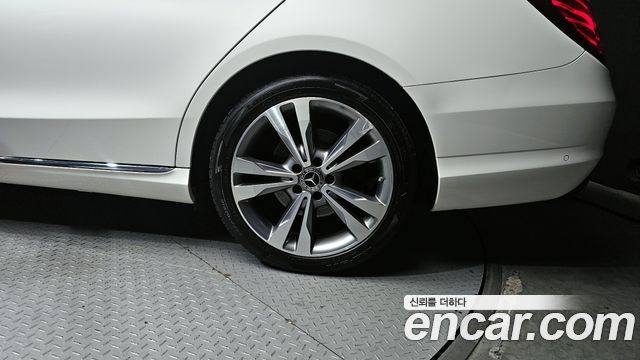 Mercedes-Benz C-Class C220 d Avantgarde