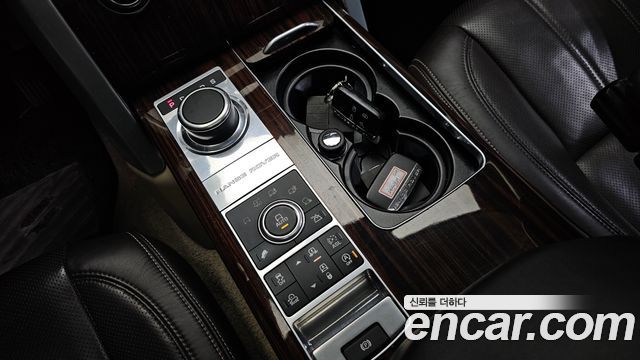 Land Rover Range Rover 4.4 SDV8 Vogue SE DIESEL