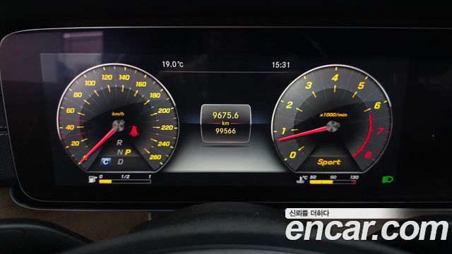 Mercedes-Benz E-Class E300 4MATIC Exclusive