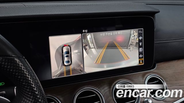 Mercedes-Benz E-Class E300 4MATIC Exclusive