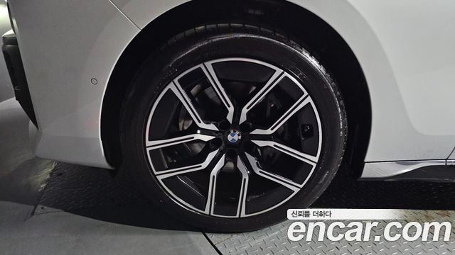 BMW 7-Series 740d xDrive M Sport